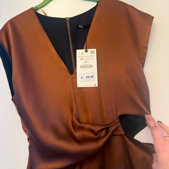 ZARA V-NECK CUTOUT DRESS- S - Picture 5 of 11